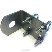 Uchwyty, izolatory, kable montażowe